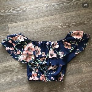 Fashion nova floral top
